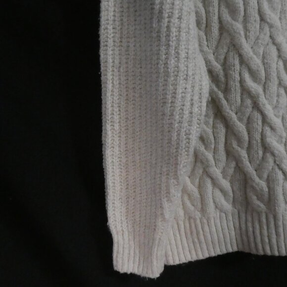 Cream Turtleneck Sweater | xl - extra large - Picture 6 of 16